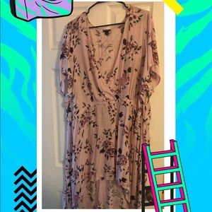 Torrid size 5 floral shirt